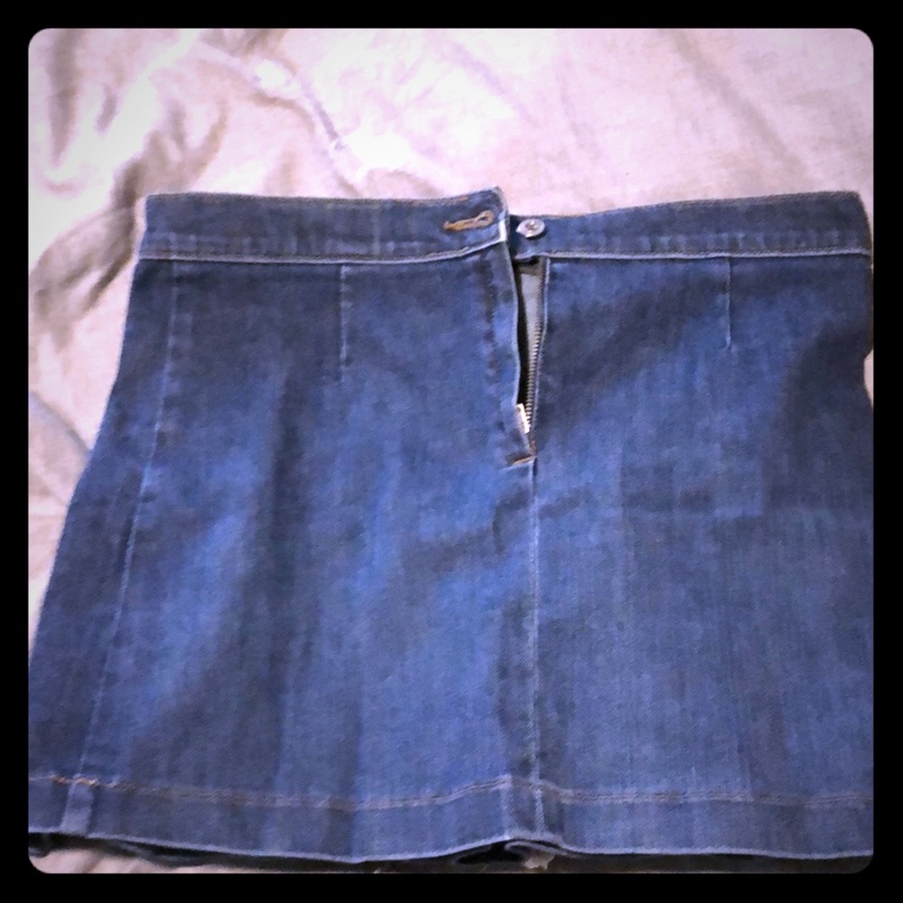 Fun denim skirt
